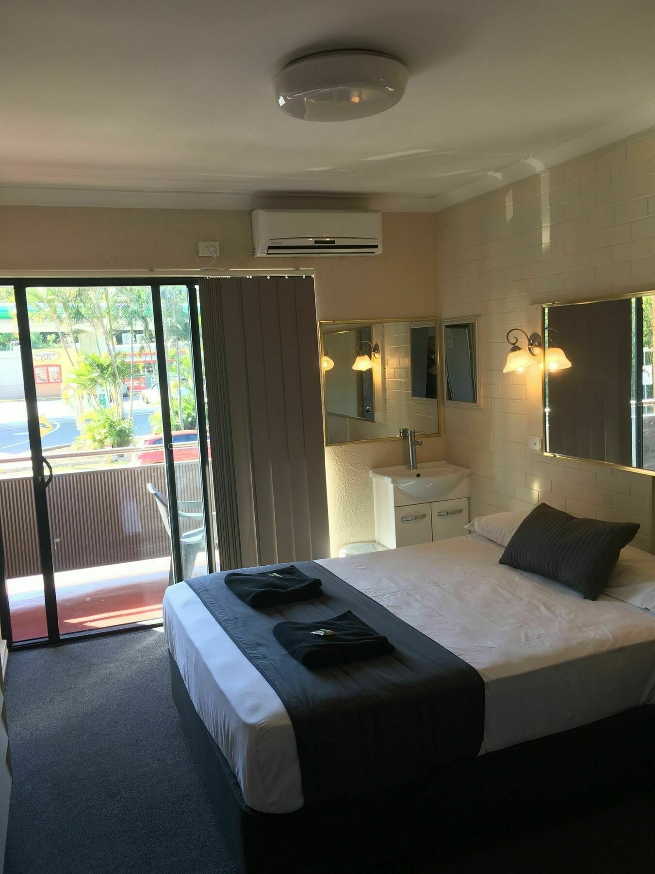 Kingsford Riverside Inn Μπρίσμπεϊν Εξωτερικό φωτογραφία