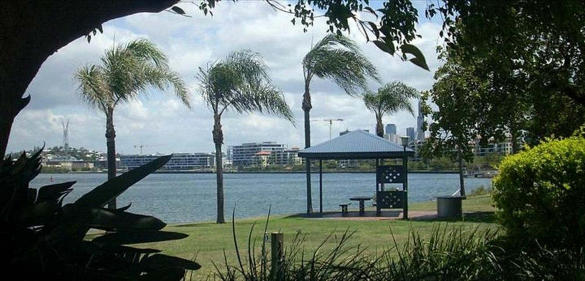 Kingsford Riverside Inn Μπρίσμπεϊν Εξωτερικό φωτογραφία